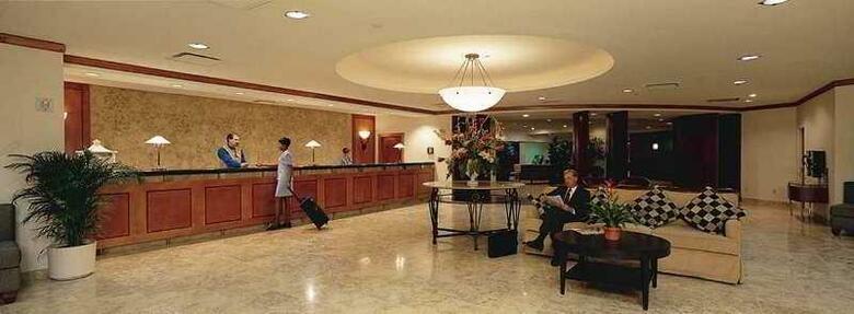 Doubletree By Hilton Hotel Tampa Airport-westshore