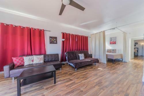 918 Ocean Drive Apartments