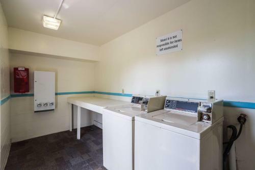 Motel 6 Spring Hill Weeki Wachee