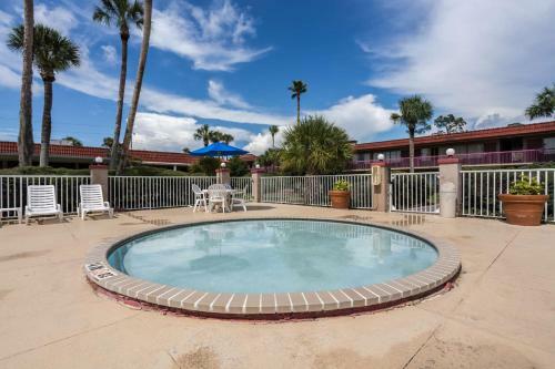 Motel 6 Spring Hill Weeki Wachee