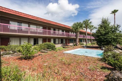 Motel 6 Spring Hill Weeki Wachee