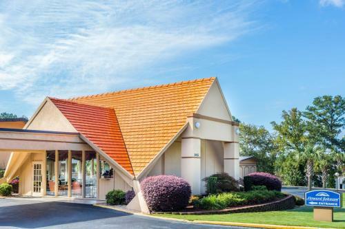 Motel Howard Johnson Athens