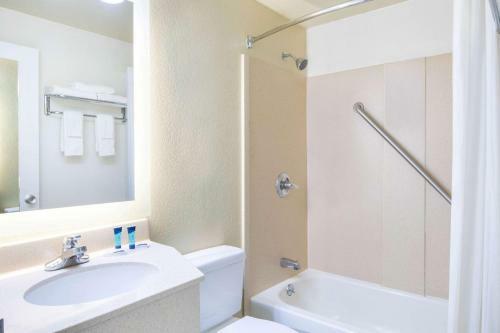 Motel Howard Johnson Athens