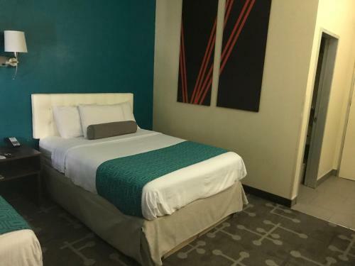 Motel Howard Johnson Athens