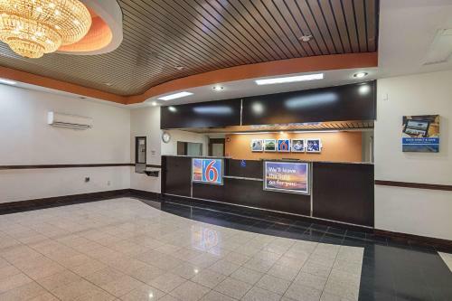 Motel 6 Decatur
