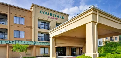 Hotel Courtyard Dalton