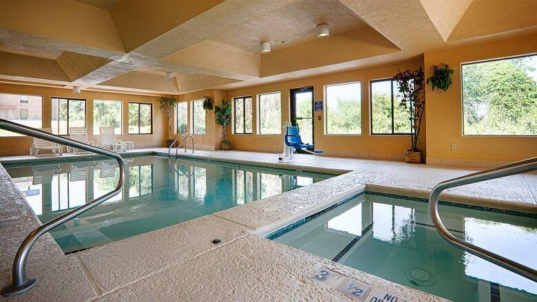 Hotel Best Western Bradbury Inn & Suites