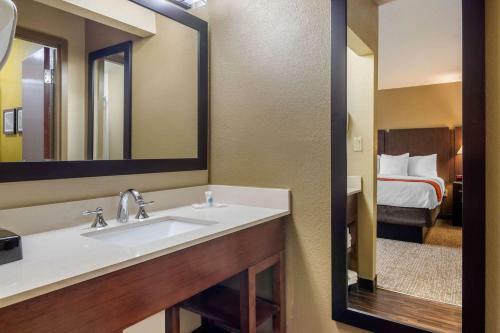 Hotel Comfort Inn & Suites Perry