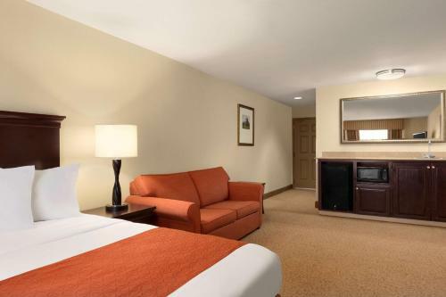 Hotel Country Inn & Suites Savannah North