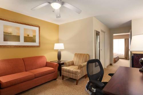 Hotel Country Inn & Suites Savannah North