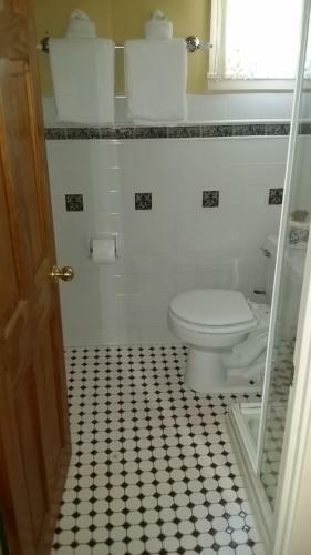 Burbankrose Inn Bed & Breakfast