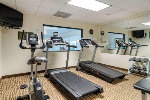 Hotel Comfort Inn And Suites
