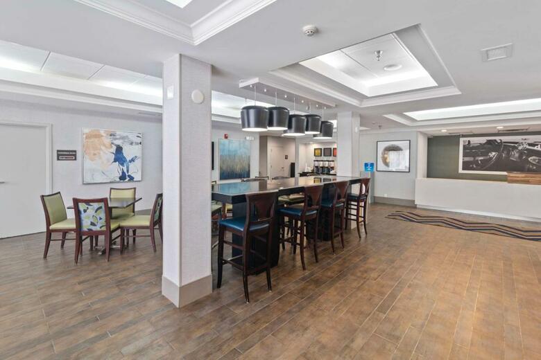 Hotel Hampton Inn Atlanta-woodstock