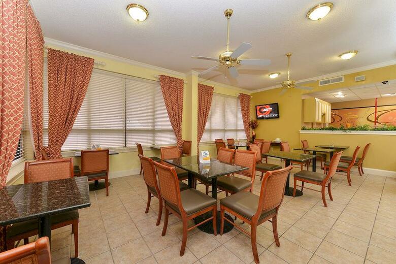 Hotel Quality Inn At The Mall - Valdosta