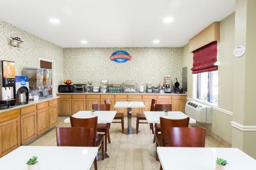 Hotel Baymont Inn & Suites Savannah