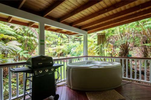 Alas Del Kealoha By Hawaii Volcano Vacations