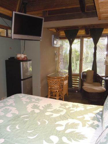 Maui What A Wonderful World Bed & Breakfast