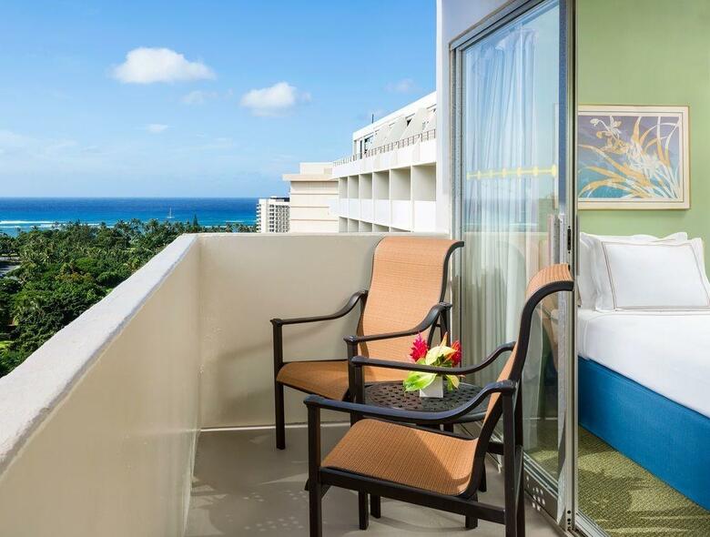Ambassador Hotel Waikiki