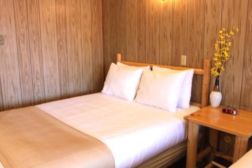 Posada Rustic Inn
