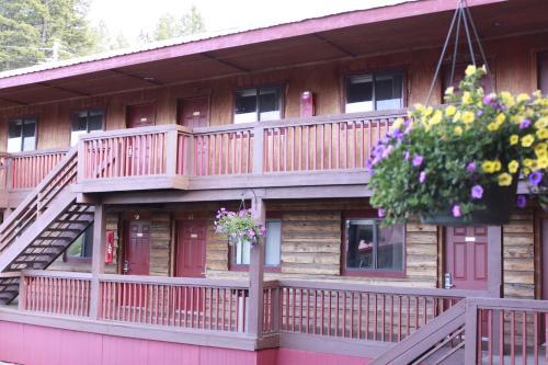 Posada Rustic Inn