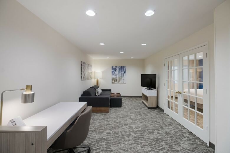 Hotel Springhill Suites By Marriott Dallas/stemmons