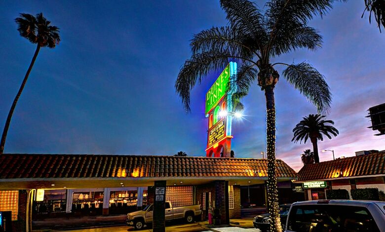 Hotel Dunes Inn Sunset