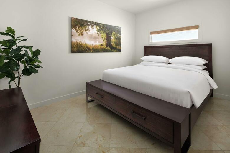 Doubletree Grand Hotel Biscayne Bay