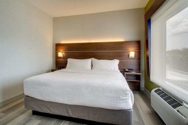 Hotel Holiday Inn Express & Suites Aurora - Naperville
