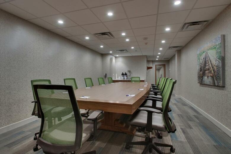 Hotel Holiday Inn Express & Suites Aurora - Naperville