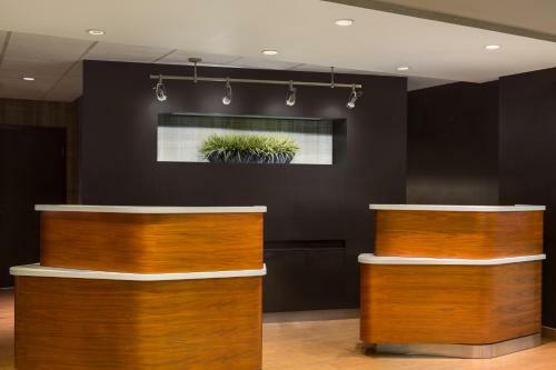 Hotel Courtyard By Marriott Champaign