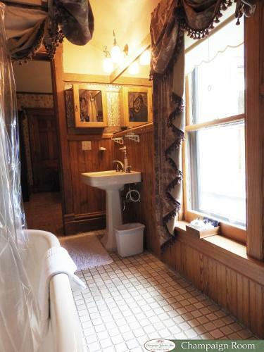 Bed & Breakfast Champaign Garden Inn