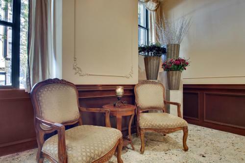 Hotel Dewitt Place
