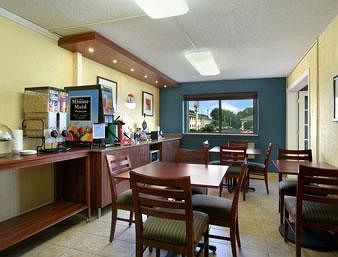 Motel 6 Moline