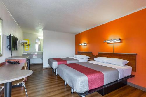 Motel 6 Mount Vernon