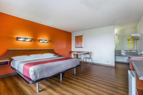 Motel 6 Mount Vernon