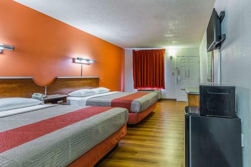 Motel 6 Mount Vernon