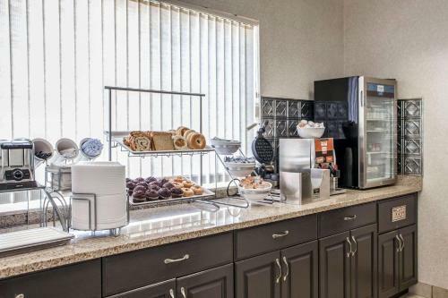 Hotel Comfort Suites Peoria