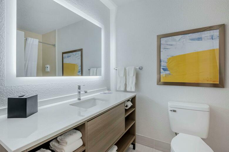Hotel Comfort Suites Brownsburg