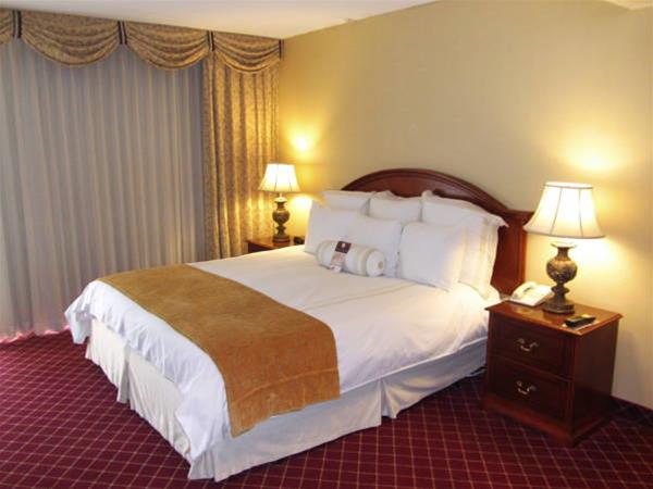 Hotel Fort Wayne