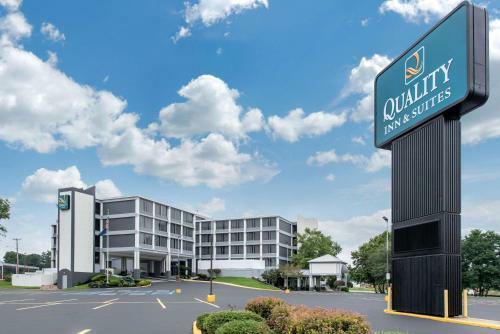 Hotel Quality Inn And Conference Center Richmond