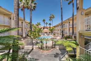 Radisson Suite Hotel Rancho Bernardo