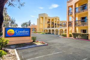 Hotel Comfort Inn & Suites Airport