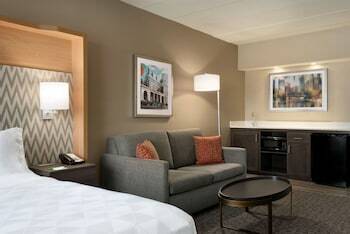 Holiday Inn Hotel & Suites Council Bluffs