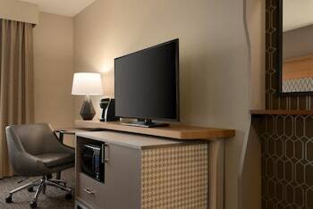 Holiday Inn Hotel & Suites Council Bluffs