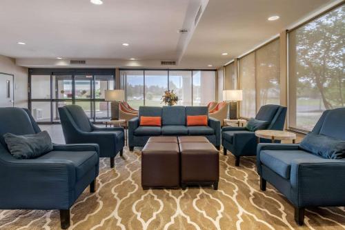 Hotel Comfort Suites Speedway - Kansas City