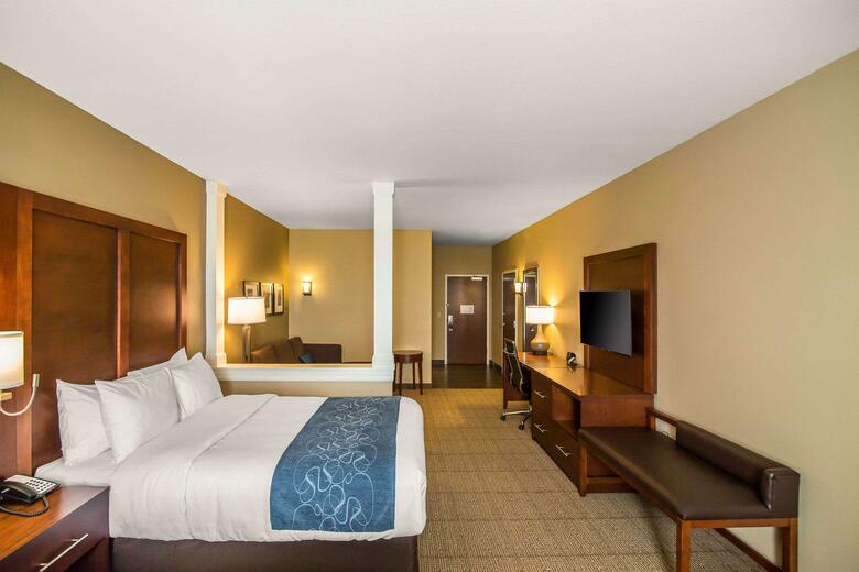 Hotel Comfort Suites - Dodge City