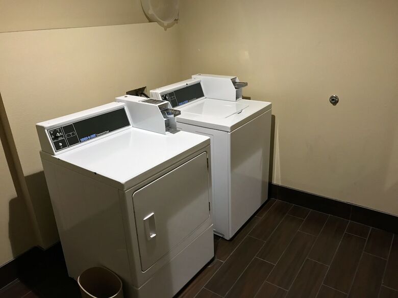 Hotel Comfort Suites - Dodge City