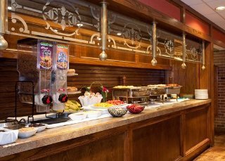 Hotel Clarion Inn Garden City