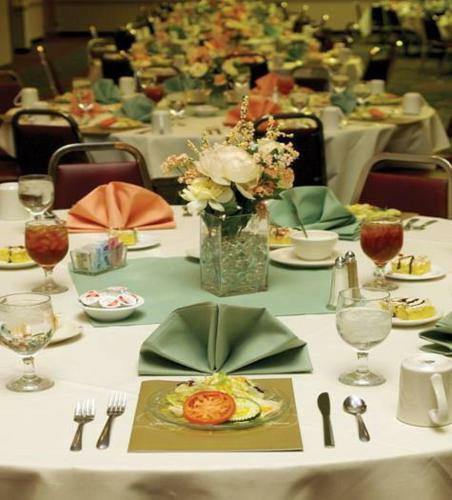 Salina Ambassador Hotel & Conference Center