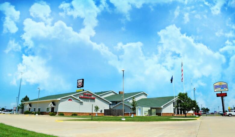 Fossil Creek Hotel & Suites